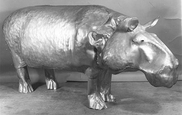 HIPPO Aluminum Repousse’ 83” length